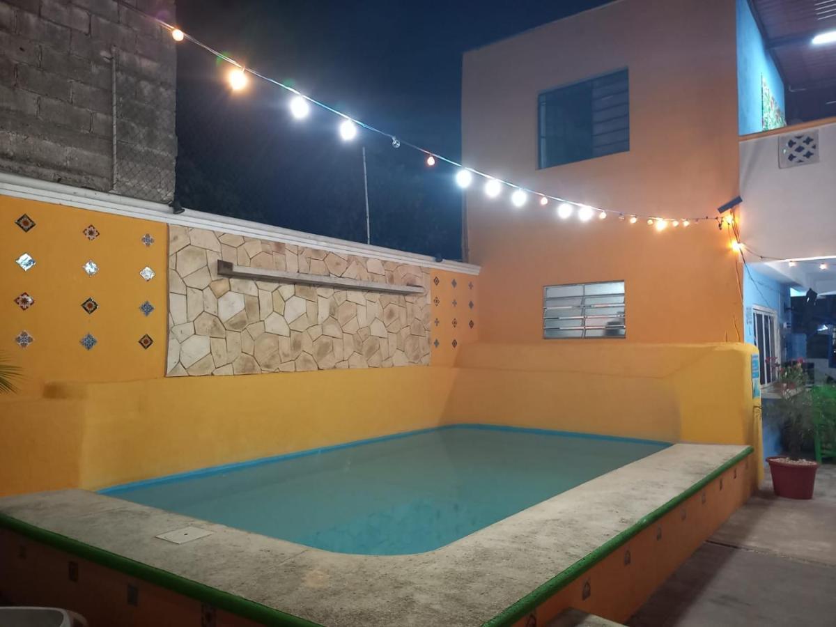 Casona Del Negro Aguilar Hotel Valladolid  Bagian luar foto